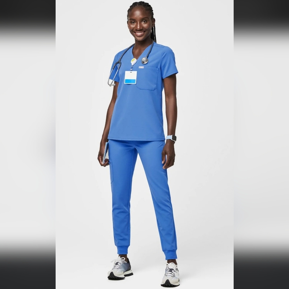 Figs Women's Figs Scrub Set in Capri Blue